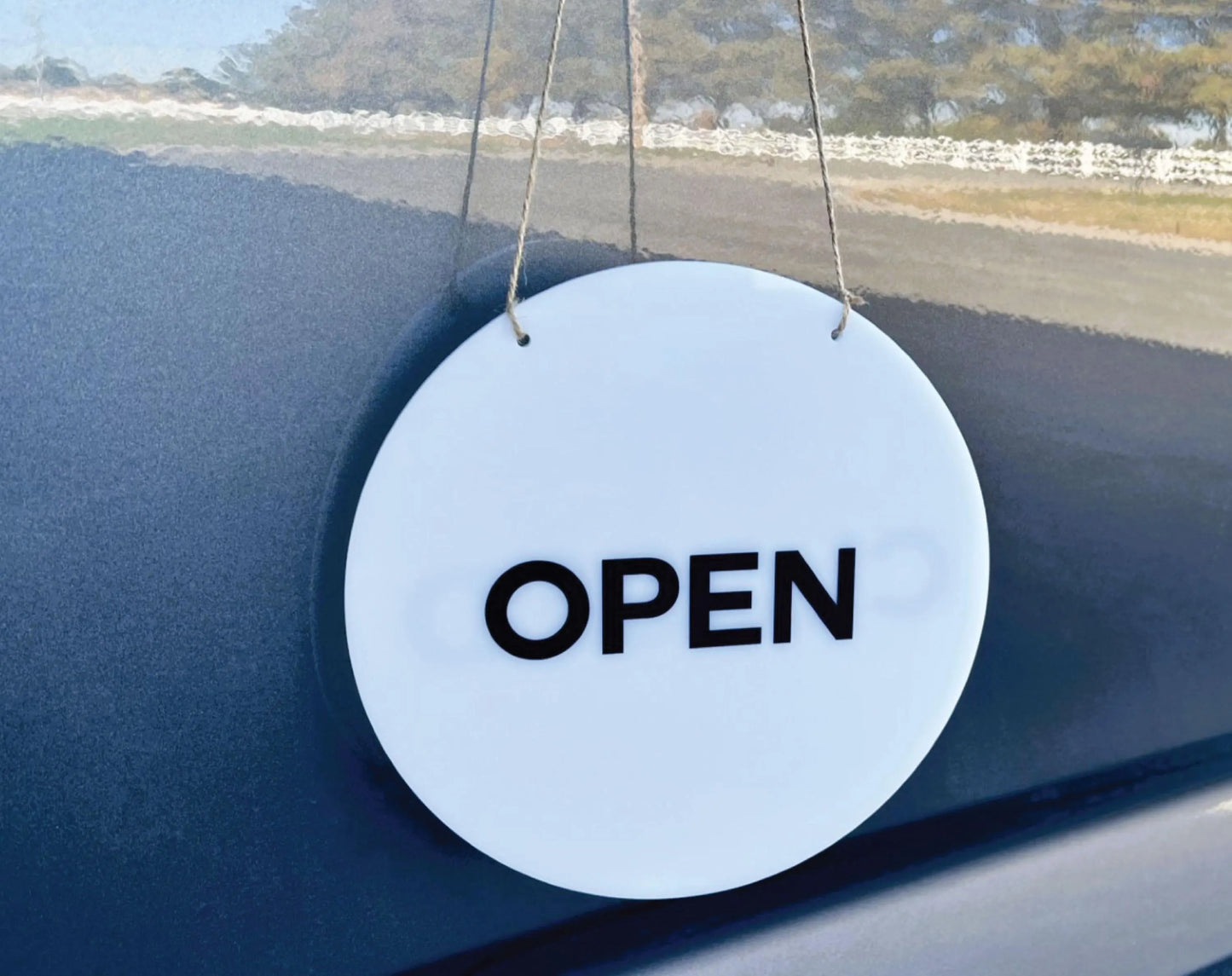 Open / Closed Sign