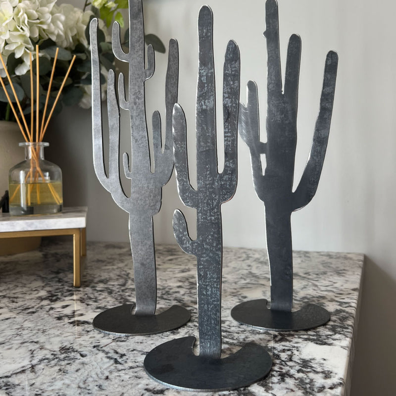 Freestanding Metal Home Decor